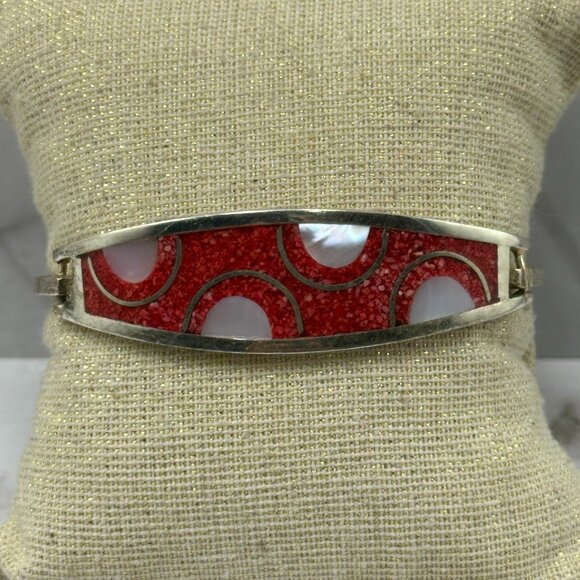 Vintage Alpaca Silver Hinged Bracelet Red Inlay Mother of Pearl Cuff 7" - Picture 3 of 12